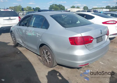 2014 Volkswagen Jetta 2.0L S from USA, damaged, VIN 3VW2K7AJ0EM252075